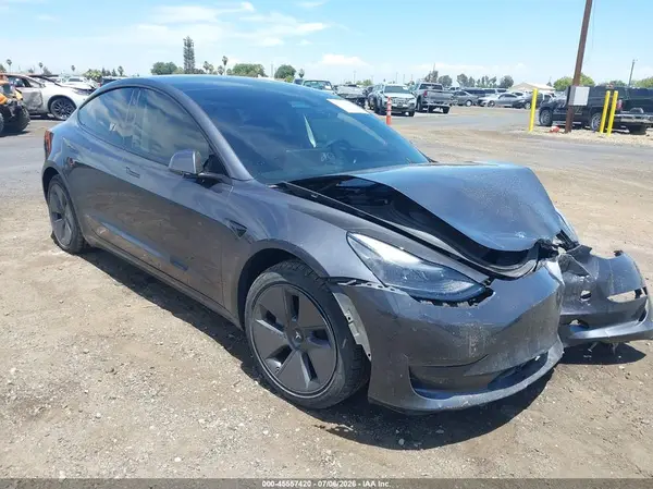 5YJ3E1EA4PF615264 2023 TESLA MODEL 3 - Image 1