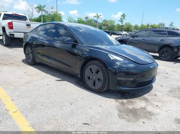 5YJ3E1EA4PF625244 2023 TESLA MODEL 3 - Image 1