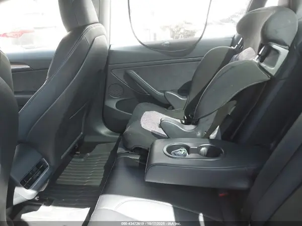 5YJ3E1EA4PF626250 2023 TESLA MODEL 3 - Image 8