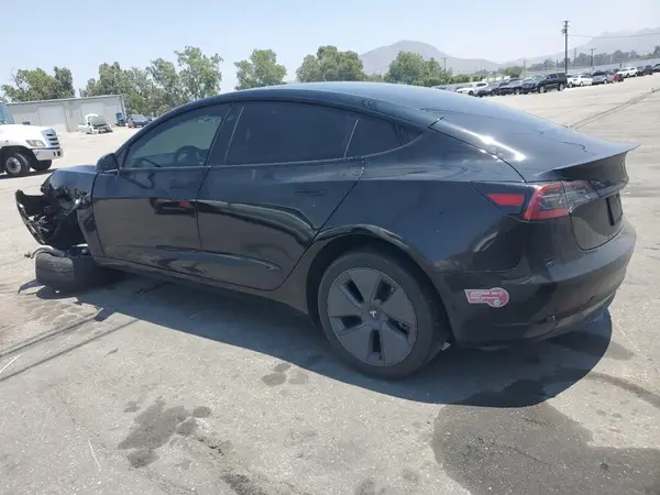 5YJ3E1EA4PF626703 2023 TESLA MODEL 3 - Image 2