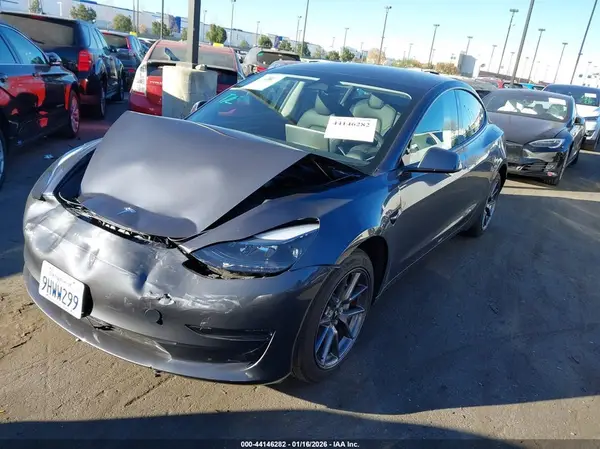 5YJ3E1EA4PF638883 2023 TESLA MODEL 3 - Image 2