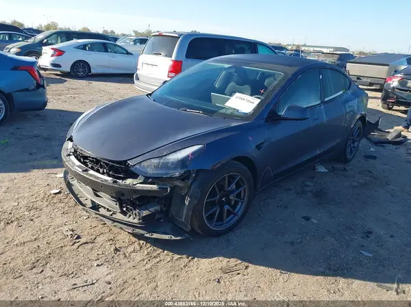 5YJ3E1EA4PF640892 2023 TESLA MODEL 3 - Image 2