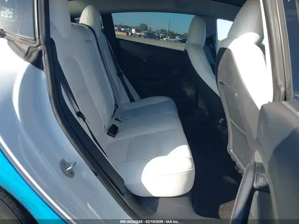 5YJ3E1EA4PF643792 2023 TESLA MODEL 3 - Image 8