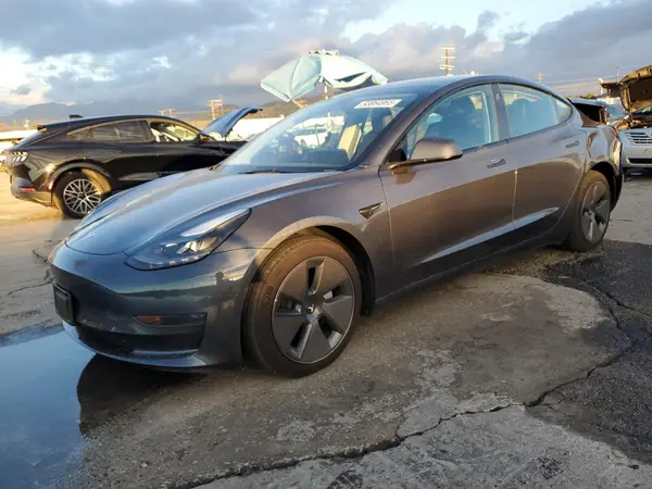 5YJ3E1EA4PF644036 2023 TESLA MODEL 3 - Image 1