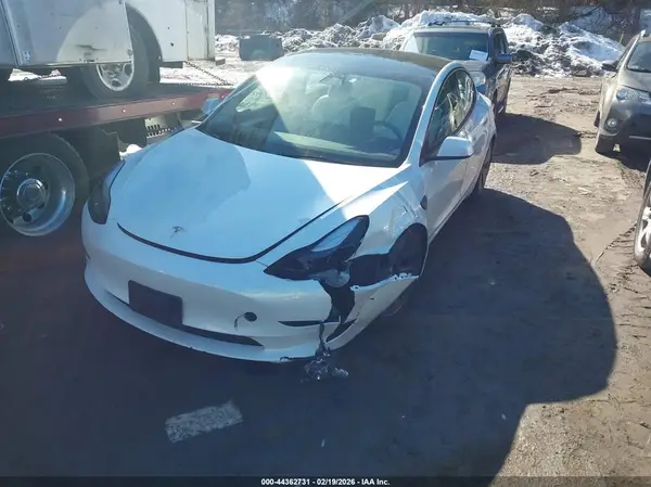 5YJ3E1EA4PF645249 2023 TESLA MODEL 3 - Image 2