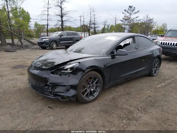 5YJ3E1EA4PF645316 2023 TESLA MODEL 3 - Image 2