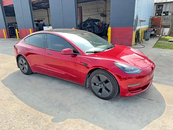5YJ3E1EA4PF645333 2023 TESLA MODEL 3 - Image 1