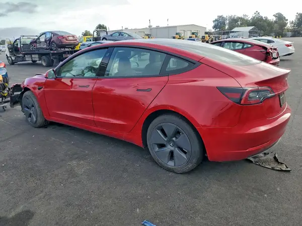 5YJ3E1EA4PF645929 2023 TESLA MODEL 3 - Image 2