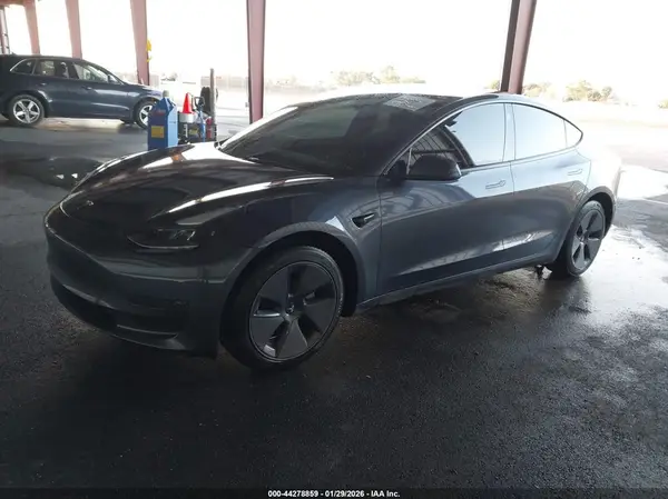 5YJ3E1EA4PF646028 2023 TESLA MODEL 3 - Image 2