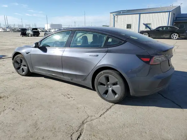 5YJ3E1EA4PF647180 2023 TESLA MODEL 3 - Image 2