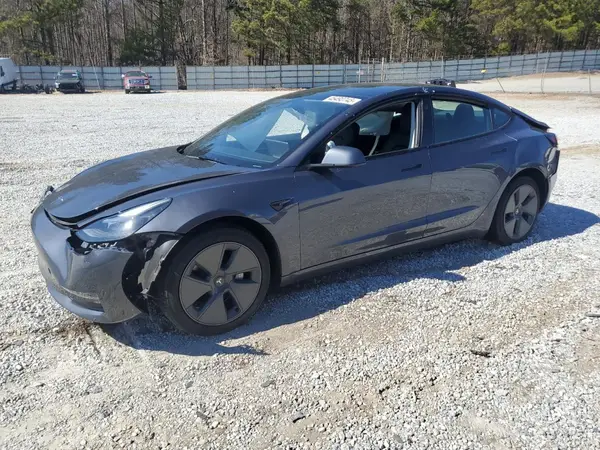 5YJ3E1EA4PF647504 2023 TESLA MODEL 3 - Image 1
