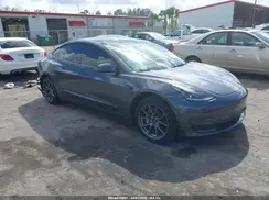5YJ3E1EA4PF648698 2023 TESLA MODEL 3