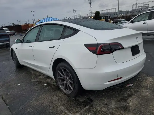 5YJ3E1EA4PF649074 2023 TESLA MODEL 3 - Image 2