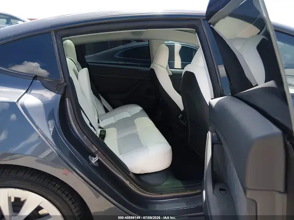 5YJ3E1EA4PF652024 2023 TESLA MODEL 3 - Image 8