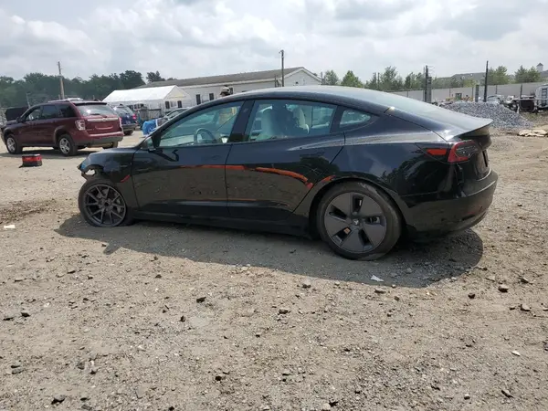 5YJ3E1EA4PF653948 2023 TESLA MODEL 3 - Image 2