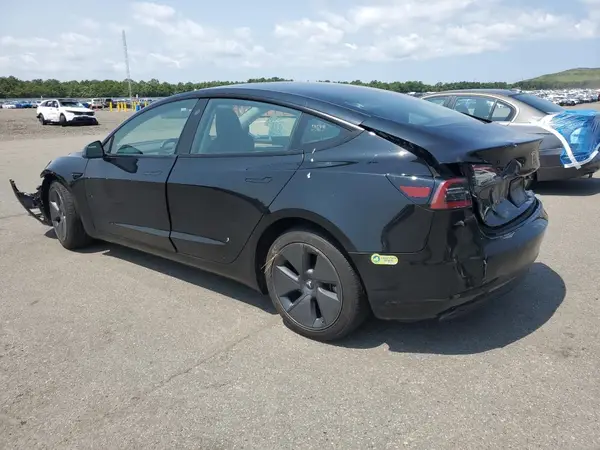 5YJ3E1EA4PF654677 2023 TESLA MODEL 3 - Image 2