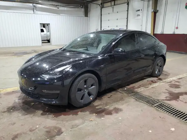 5YJ3E1EA4PF655604 2023 TESLA MODEL 3 - Image 1