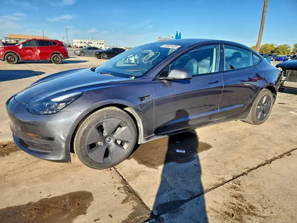 5YJ3E1EA4PF655716 2023 TESLA MODEL 3 - Image 1