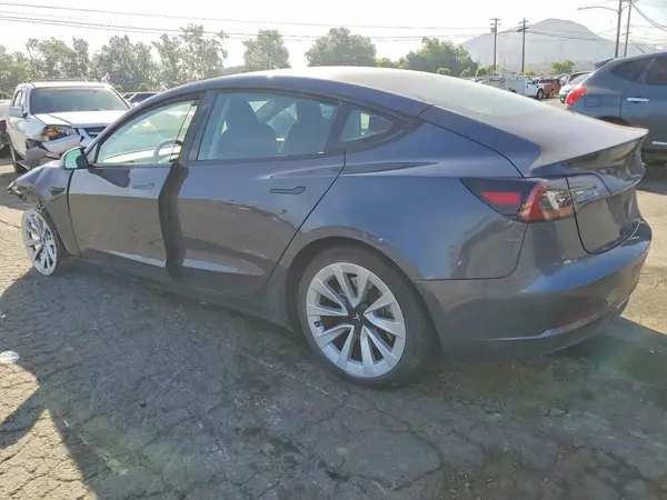 5YJ3E1EA4PF656249 2023 TESLA MODEL 3 - Image 2