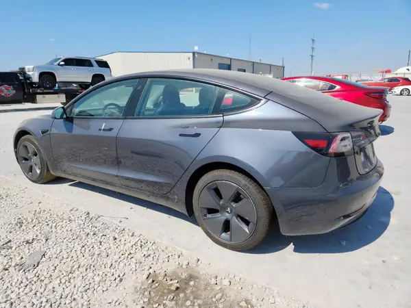 5YJ3E1EA4PF656378 2023 TESLA MODEL 3 - Image 2