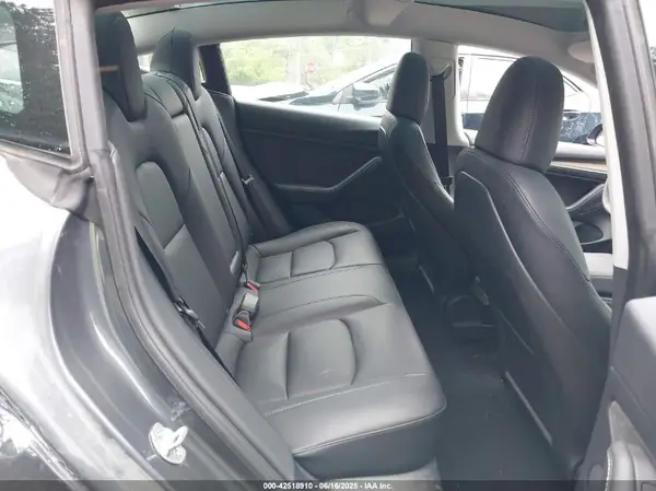 5YJ3E1EA4PF657112 2023 TESLA MODEL 3 - Image 8