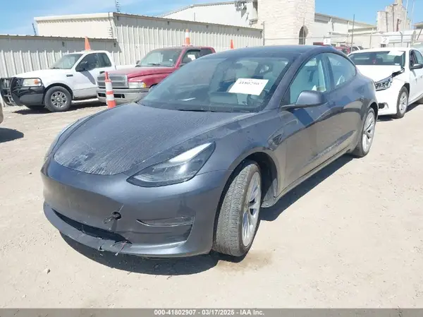 5YJ3E1EA4PF657238 2023 TESLA MODEL 3 - Image 2