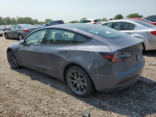 5YJ3E1EA4PF661161 2023 TESLA MODEL 3 - Image 2
