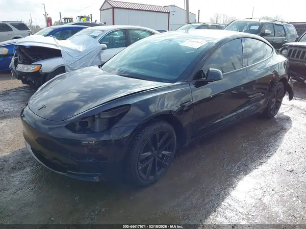 5YJ3E1EA4PF661175 2023 TESLA MODEL 3 - Image 2