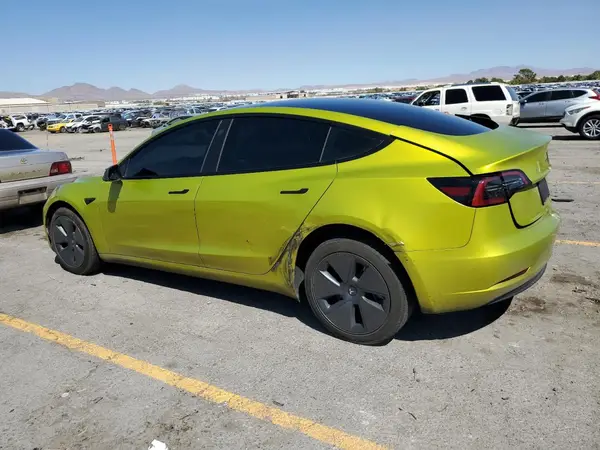 5YJ3E1EA4PF662391 2023 TESLA MODEL 3 - Image 2