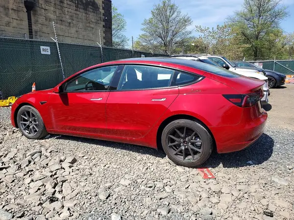 5YJ3E1EA4PF664139 2023 TESLA MODEL 3 - Image 2