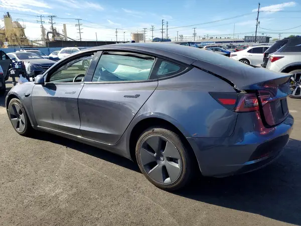 5YJ3E1EA4PF665582 2023 TESLA MODEL 3 - Image 2