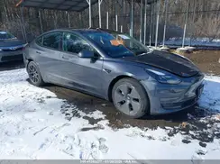 5YJ3E1EA4PF668742 2023 TESLA MODEL 3