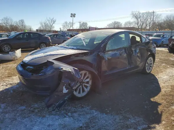 5YJ3E1EA4PF669048 2023 TESLA MODEL 3 - Image 1