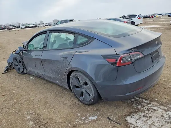 5YJ3E1EA4PF670068 2023 TESLA MODEL 3 - Image 2