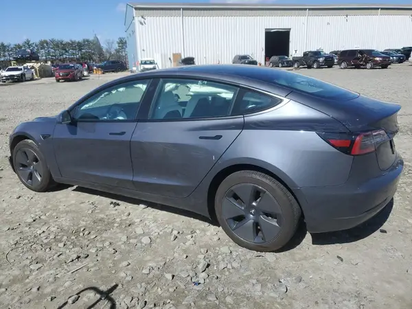 5YJ3E1EA4PF670314 2023 TESLA MODEL 3 - Image 2
