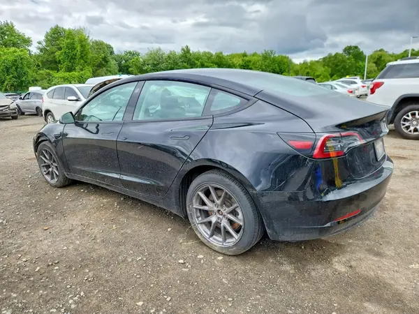 5YJ3E1EA4PF671723 2023 TESLA MODEL 3 - Image 2
