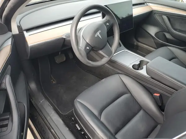 5YJ3E1EA4PF675383 2023 TESLA MODEL 3 - Image 8