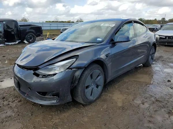 5YJ3E1EA4PF678719 2023 TESLA MODEL 3 - Image 1