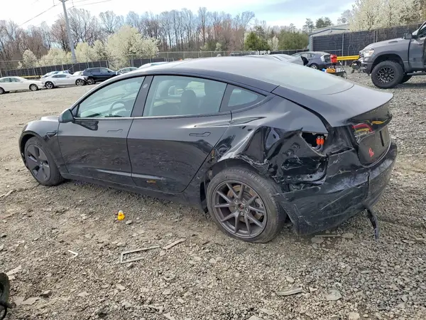 5YJ3E1EA4PF679157 2023 TESLA MODEL 3 - Image 2