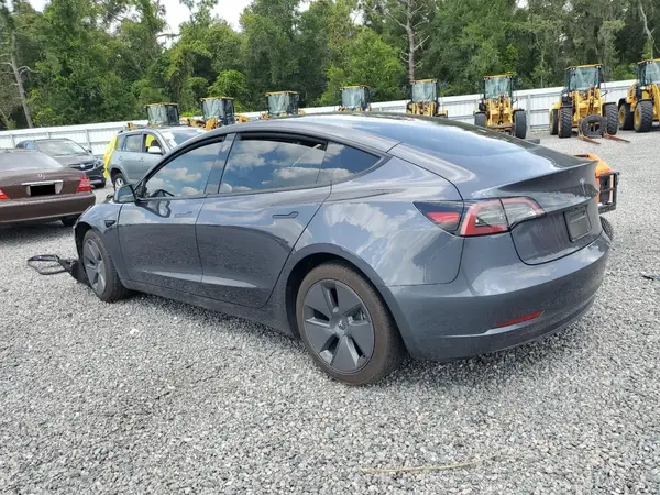 5YJ3E1EA4PF679529 2023 TESLA MODEL 3 - Image 2
