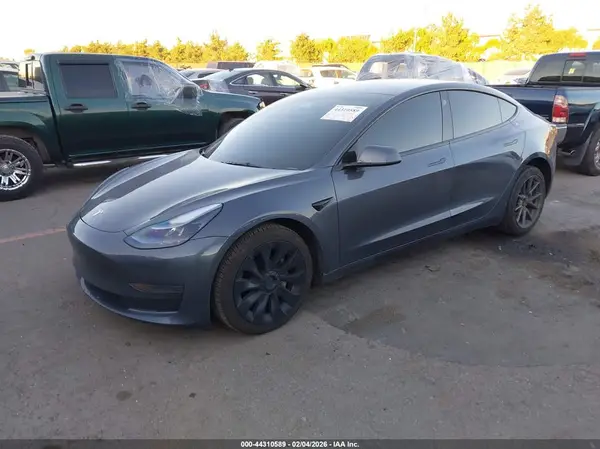 5YJ3E1EA4PF683046 2023 TESLA MODEL 3 - Image 2