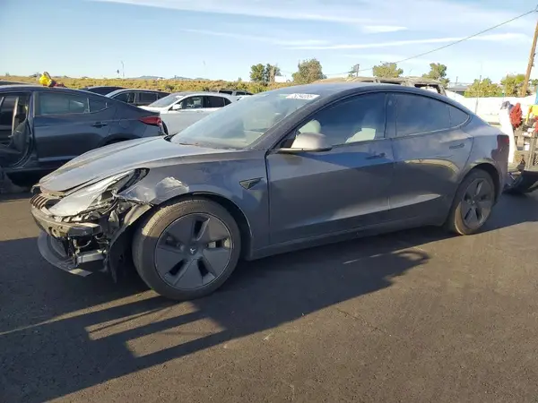 5YJ3E1EA4PF683886 2023 TESLA MODEL 3 - Image 1