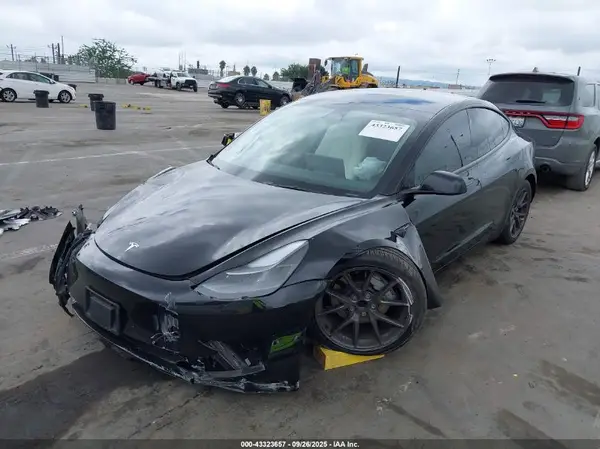 5YJ3E1EA4PF684312 2023 TESLA MODEL 3 - Image 2