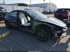 5YJ3E1EA4PF686979 2023 TESLA MODEL 3