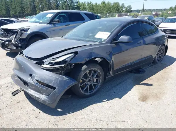 5YJ3E1EA4PF696041 2023 TESLA MODEL 3 - Image 2
