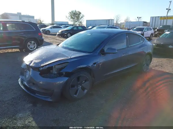 5YJ3E1EA4PF699229 2023 TESLA MODEL 3 - Image 2