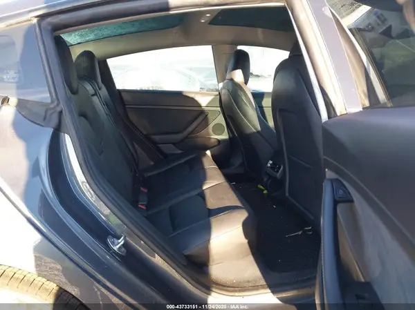 5YJ3E1EA4PF699229 2023 TESLA MODEL 3 - Image 8