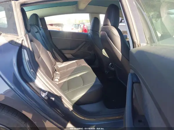 5YJ3E1EA4PF699277 2023 TESLA MODEL 3 - Image 8