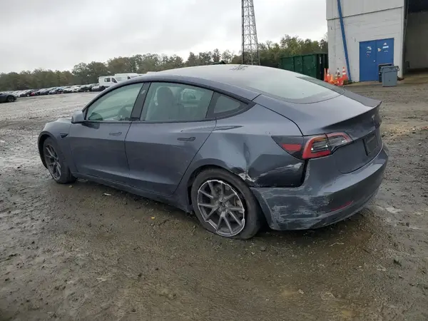 5YJ3E1EA4PF700024 2023 TESLA MODEL 3 - Image 2
