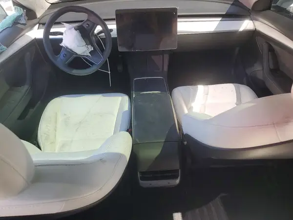 5YJ3E1EA4PF700122 2023 TESLA MODEL 3 - Image 8